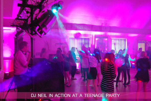 Cheltenham Teens Disco/DJ - Nightclub laser lighting rig